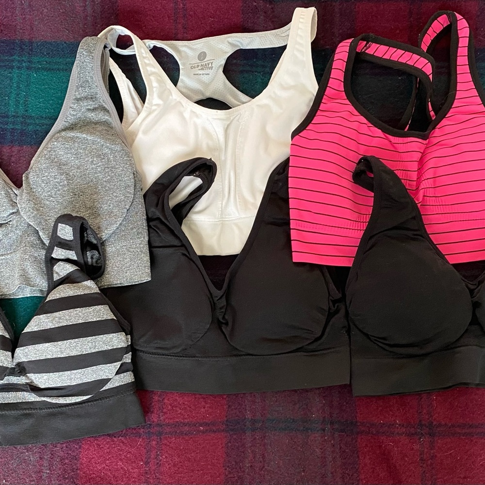 Women’s sports bras lot of six